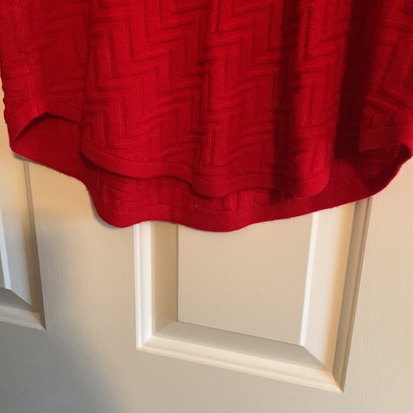 Sweater - Picture 3 of 4